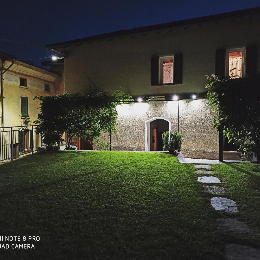 Casa Olmi Castiglione dʼIntelvi Exterior foto
